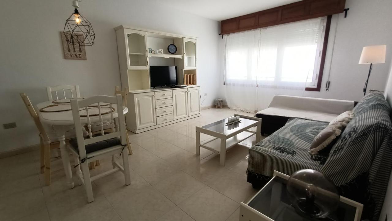 Alquilaencanarias El Medano Junto A La Playa Bagian luar foto